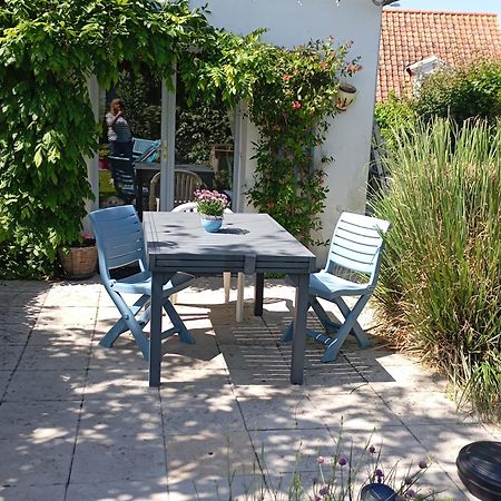 La Maisonnette - Animaux Acceptes, Parking Prive, Jardin Plein Sud Уисан Екстериор снимка